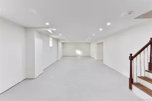 65 Red Oak Ln, Mount Kisco, NY 10549 - Photo 13