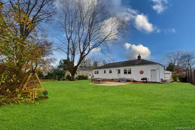 15 Goldsmith Avenue, Greenlawn, NY 11740 - Photo 31