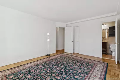 157 Hempstead Avenue #B20, Lynbrook, NY 11563 - Photo 5