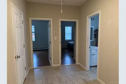 76 Van Cott Avenue, Hempstead, NY 11550 - Photo 9