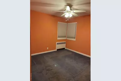 301 Hoffman Street, Franklin Square, NY 11010 - Photo 5
