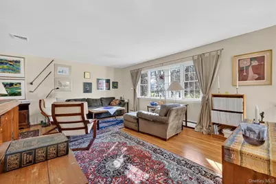 38 E Mayer Drive, Suffern, NY 10901 - Photo 9