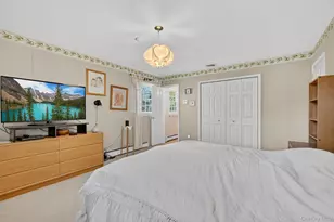 38 E Mayer Dr, Suffern, NY 10901 - Photo 27