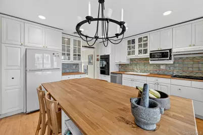 38 E Mayer Drive, Suffern, NY 10901 - Photo 19