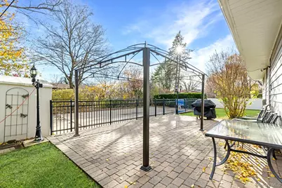 16 E Hill Drive, Smithtown, NY 11787 - Photo 21