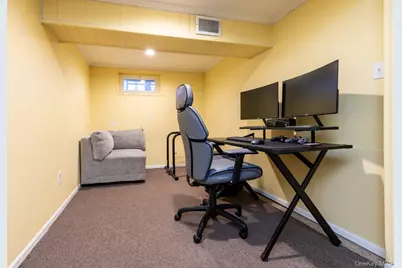 16 E Hill Drive, Smithtown, NY 11787 - Photo 17