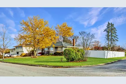 16 E Hill Drive, Smithtown, NY 11787 - Photo 23