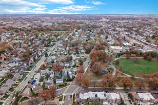 173-17 Sayers Ave, Addisleigh Park, NY 11433 - Photo 27