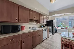 173-17 Sayers Ave, Addisleigh Park, NY 11433 - Photo 7