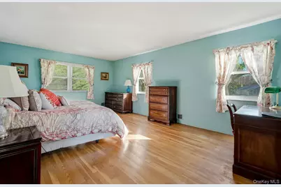 1 Hillcrest Road, Port Washington, NY 11050 - Photo 21