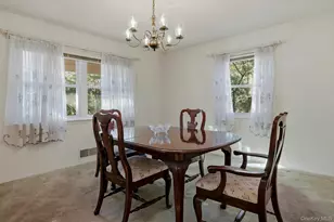 1 Hillcrest Rd, Port Washington, NY 11050 - Photo 11