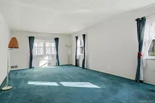 1 Hillcrest Rd, Port Washington, NY 11050 - Photo 7