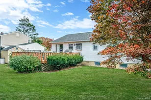 266 Tree Rd, Centereach, NY 11720 - Photo 5