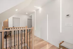 134 Forest Dr, Jericho, NY 11753 - Photo 9