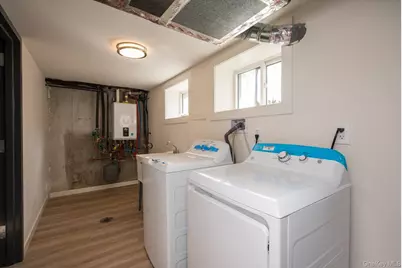 134 Forest Drive, Jericho, NY 11753 - Photo 35