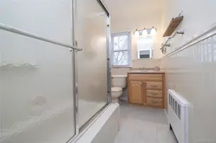 60 Chestnut St, Rockville Centre, NY 11570 - Photo 9