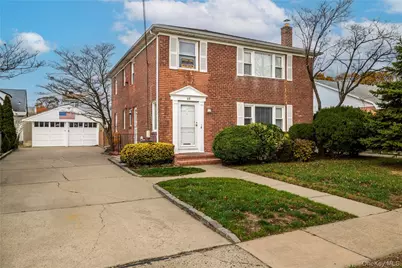 60. Chestnut Street, Rockville Centre, NY 11570 - Photo 1