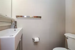 91 Birchwood Park Dr, Syosset, NY 11791 - Photo 7