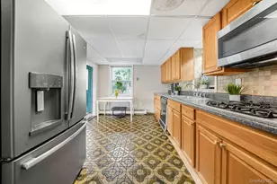 25 Teneyck Ave, Greenwood Lake, NY 10925 - Photo 9