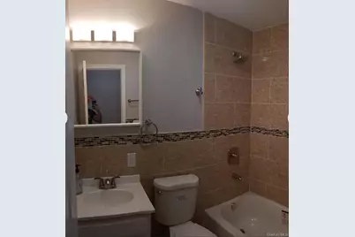 17901 135th Avenue, Jamaica, NY 11434 - Photo 5