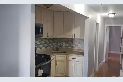 17901 135th Avenue, Jamaica, NY 11434 - Photo 7