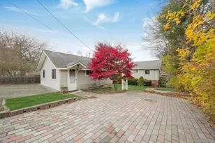 25 Teneyck Ave, Greenwood Lake, NY 10925 - Photo 3