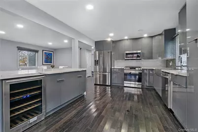 31-14 Healy Avenue, Far Rockaway, NY 11691 - Photo 9