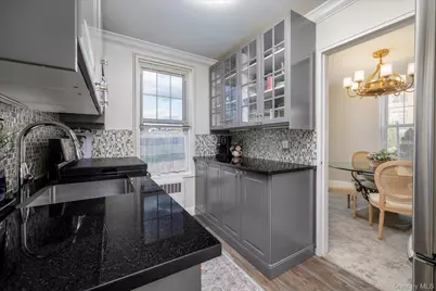 194 Smith Street #1K, Freeport, NY 11520 - Photo 13