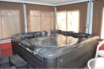 44 Wood Street, Kingston, NY 12401 - Photo 13