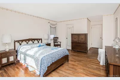 127 Bellevue Place, Yonkers, NY 10703 - Photo 7