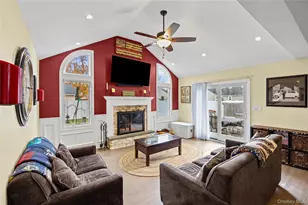 37 Beachwood Dr, Babylon, NY 11702 - Photo 5