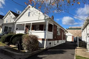 21 Beechwood Ave, Port Washington, NY 11050 - Photo 19