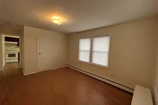 21 Beechwood Ave, Port Washington, NY 11050 - Photo 7