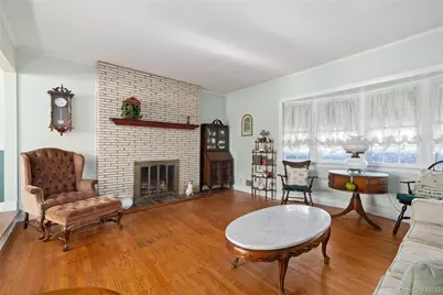 6 White Birch Drive, Babylon, NY 11702 - Photo 3