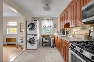 2327 Vance St, Bronx, NY 10469 - Photo 17