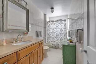 2327 Vance St, Bronx, NY 10469 - Photo 7