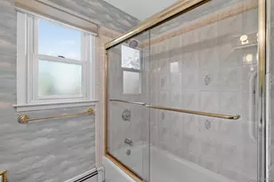 603 Foxhurst Rd, Baldwin, NY 11510 - Photo 33