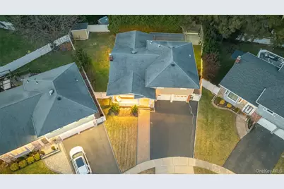 1829 Bradley Court, North Bellmore, NY 11710 - Photo 35