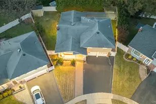 1829 Bradley Ct, North Bellmore, NY 11710 - Photo 35