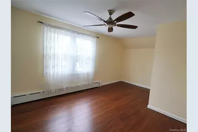 5 Ashwood Road, Port Washington, NY 11050 - Photo 11