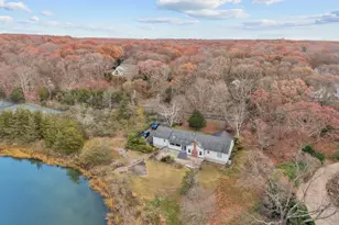 46 Mt Grey Rd, Setauket, NY 11733 - Photo 7