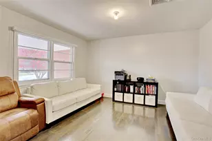 7 Hawk St, Chestnut Ridge, NY 10977 - Photo 11