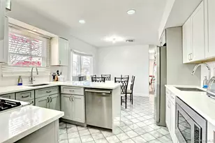 7 Hawk St, Chestnut Ridge, NY 10977 - Photo 9