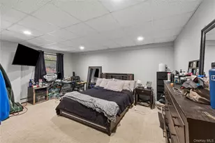 142 Landing Meadow Rd, Smithtown, NY 11787 - Photo 45