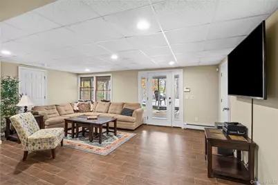 142 Landing Meadow Road, Smithtown, NY 11787 - Photo 41