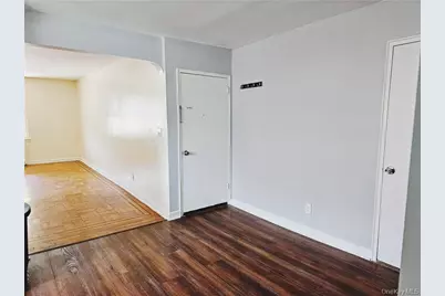 1022 E 211 Street #2, Bronx, NY 10469 - Photo 5