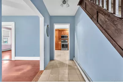 4 3rd Avenue, East Islip, NY 11730 - Photo 7