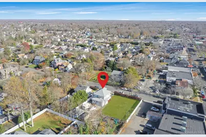 4 3rd Avenue, East Islip, NY 11730 - Photo 35