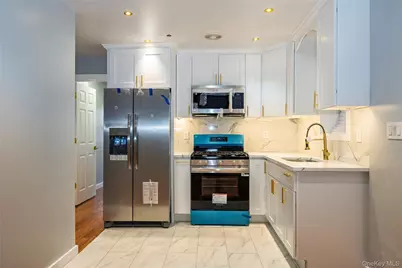 33-34 109 Street, Corona, NY 11368 - Photo 7