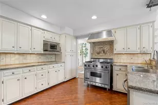 226 Guion Dr, Mamaroneck, NY 10543 - Photo 19